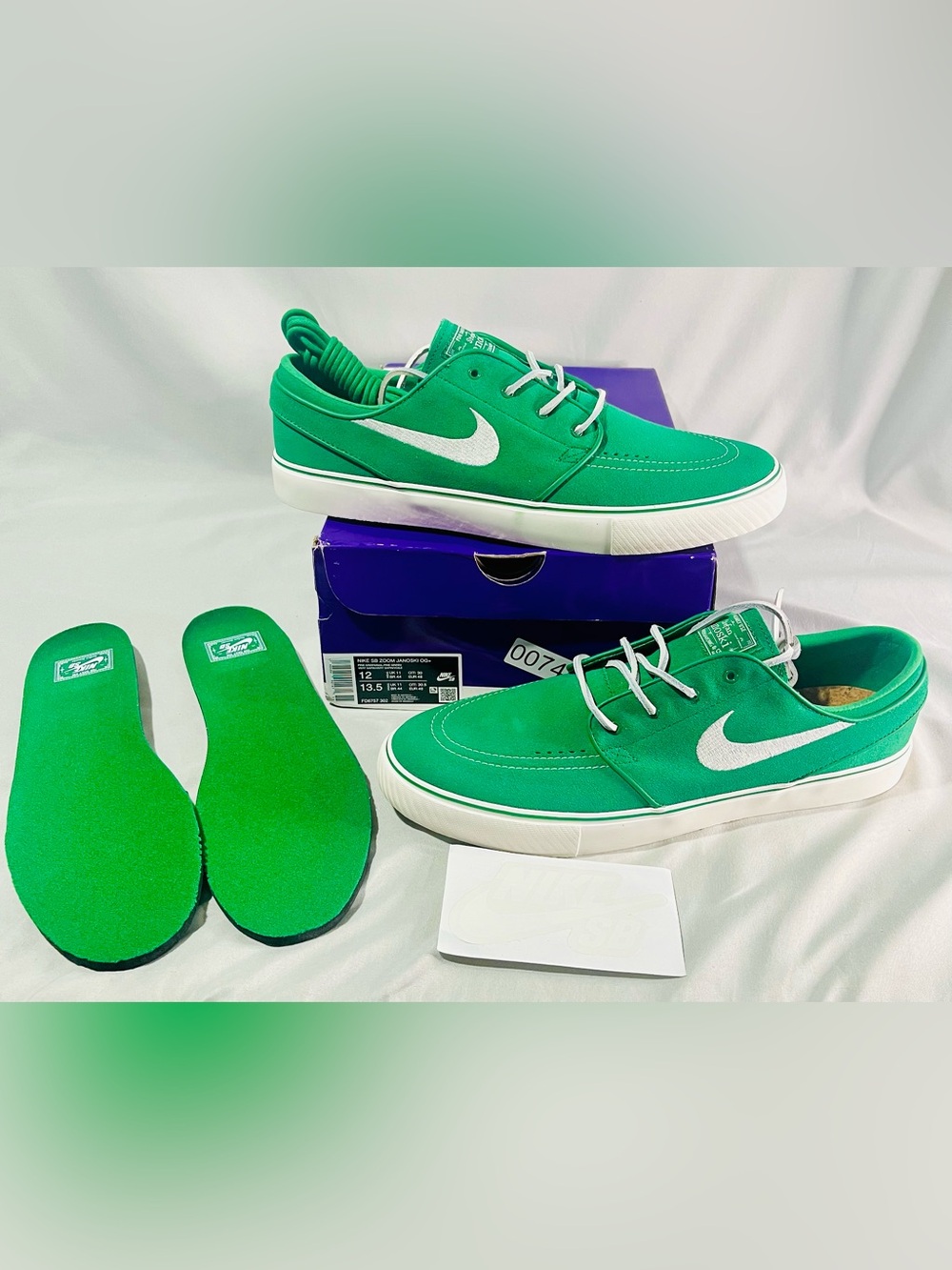 Nike Men’s Bright Green Canvas SB Zoom Janoski OG